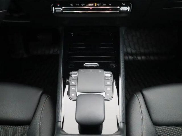 Mercedes-Benz GLA 180 GLA 180 d