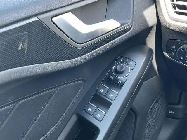 Ford Focus EcoBoost ST Line Wagon