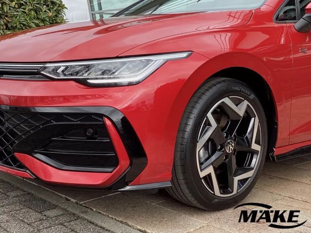 Volkswagen Golf 1.5 TSI R-Line Variant