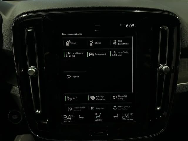 Volvo XC40 Core Recharge T4