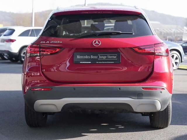 Mercedes-Benz GLA 250 GLA 250 e Style