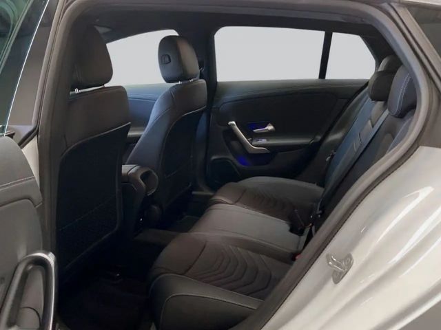 Mercedes-Benz CLA 200 CLA