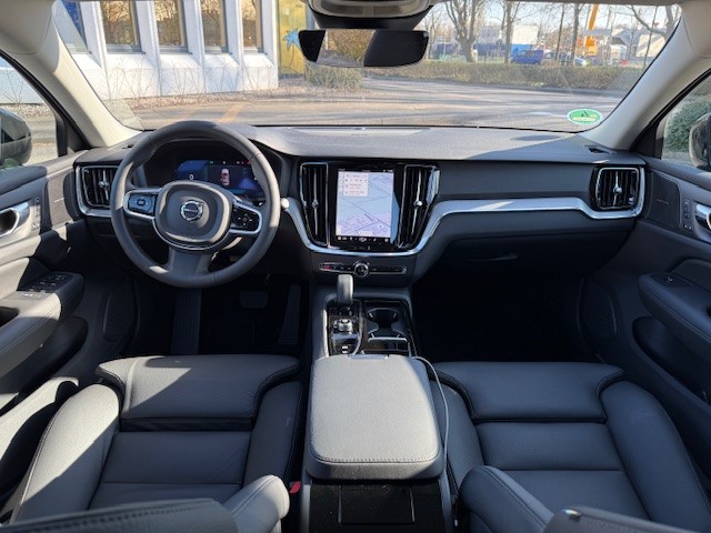 Volvo V60 AWD Dark Plus Recharge T8