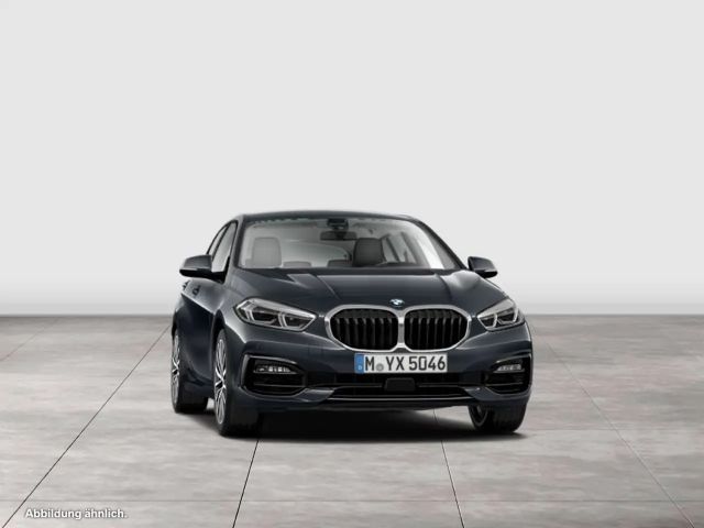 BMW 120 120i Sedan Sport Line
