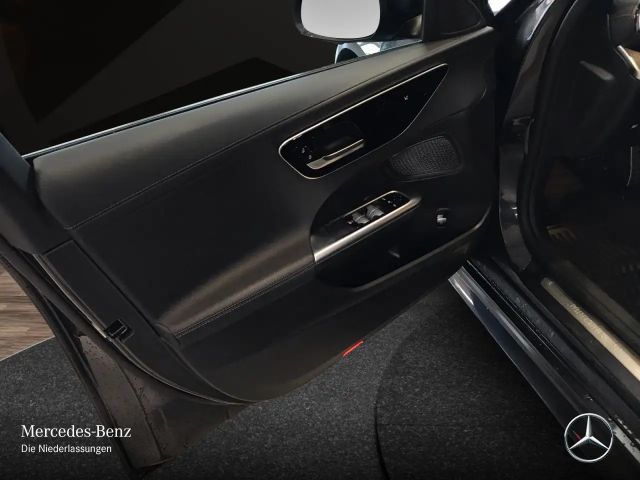 Mercedes-Benz C 300 AMG Line Sedan