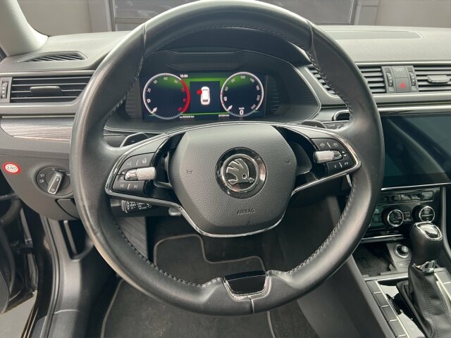 Skoda Superb 2.0 TDI Combi Style Style