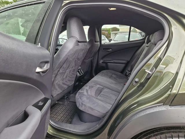 Lexus UX 250h Style Edition