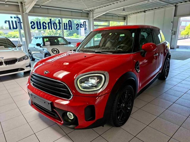 MINI Cooper Countryman Aut. Navi PanoDach E-Sitze-Leder HuD Yours Trim
