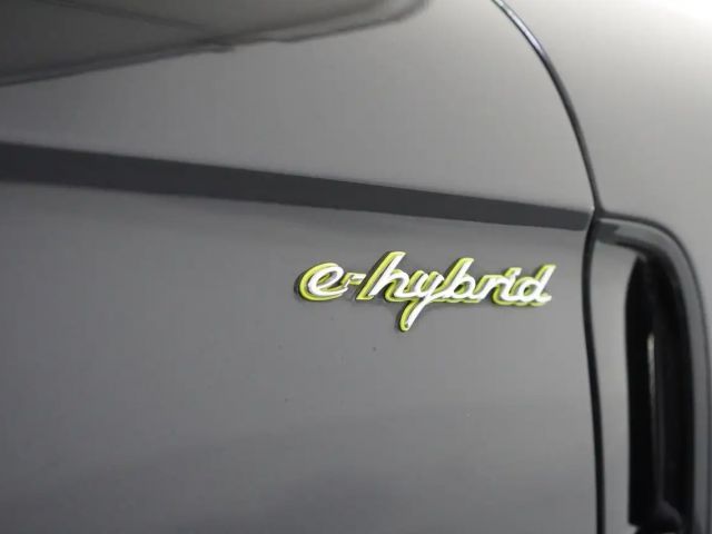 Porsche Panamera 4 E-Hybrid