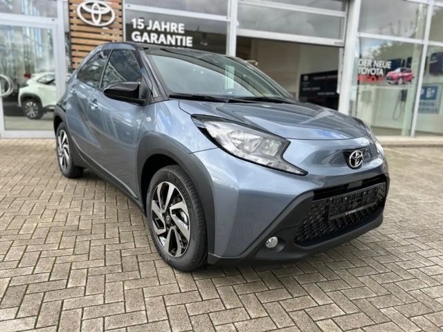 Toyota Aygo X 1,0l Teamplayer CVT ACC SHZ Kamera Spurhalteass. A