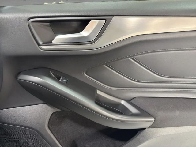 Ford Focus EcoBoost Titanium Wagon