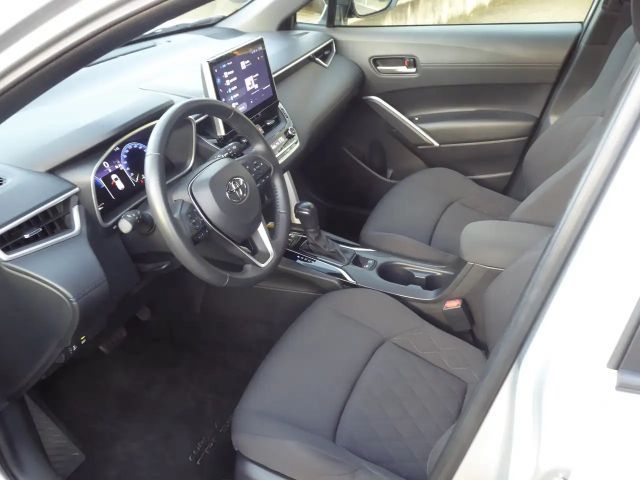 Toyota Corolla Cross Team D