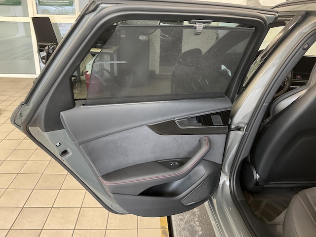 Audi S4 Avant Quattro