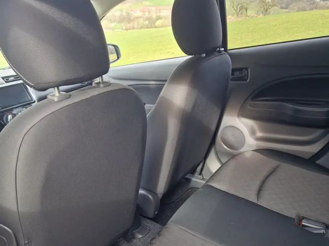 Mitsubishi Space Star Star