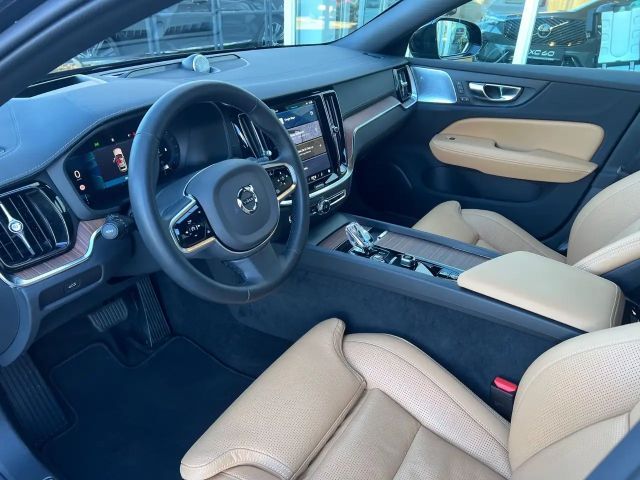 Volvo V60 Dark Ultra