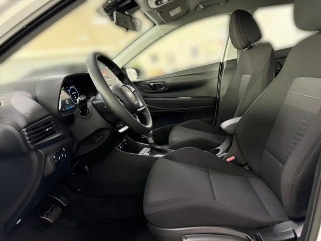 Hyundai Bayon AUTOMATIK NAVI+KLIMAAUT+SITZHZG+LENKRADHZG+ALU