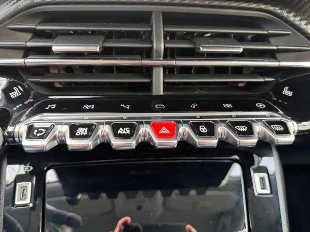 Peugeot E-2008 Allure Pack