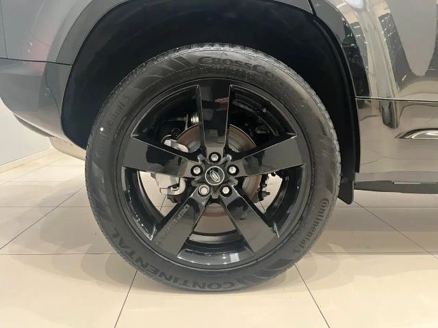 Land Rover Defender 110 D250 HSE