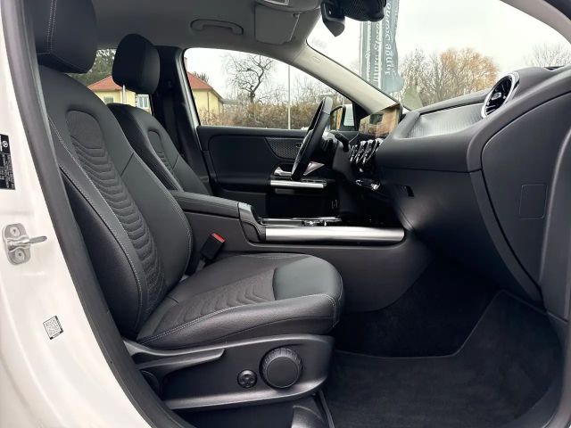 Mercedes-Benz GLA 200 GLA 200 d