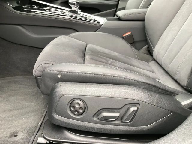 Audi A4 40 TDI Quattro S-Line