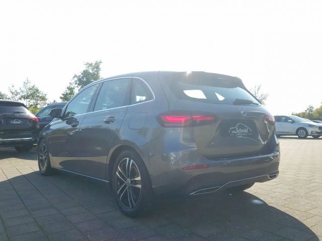 Mercedes-Benz B 200 Progressive Sedan