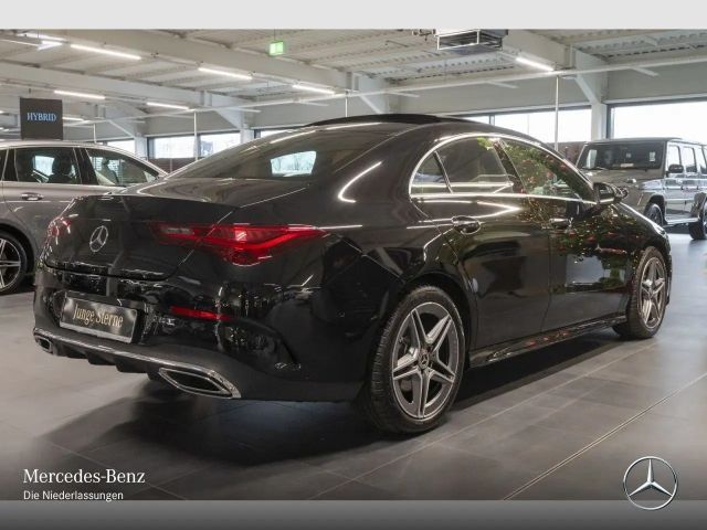 Mercedes-Benz CLA 200 AMG Line Coupé