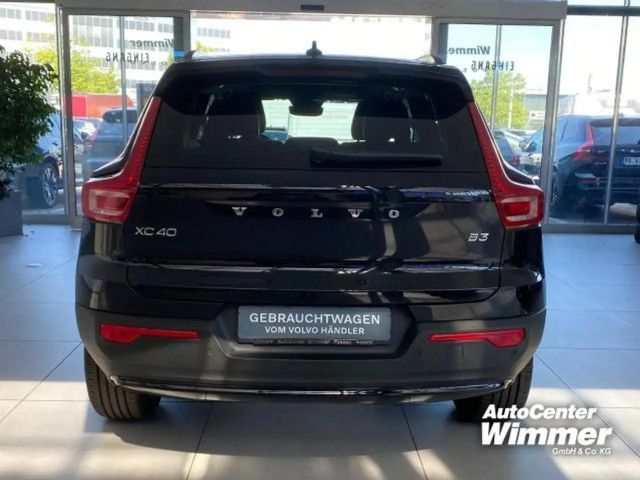 Volvo XC40 Business Dark Plus