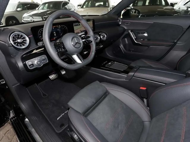 Mercedes-Benz A 200 AMG Line