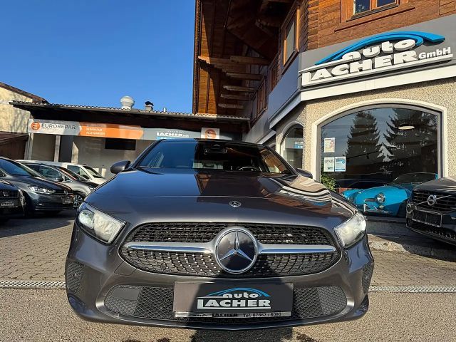 Mercedes-Benz A 180 A 180 d