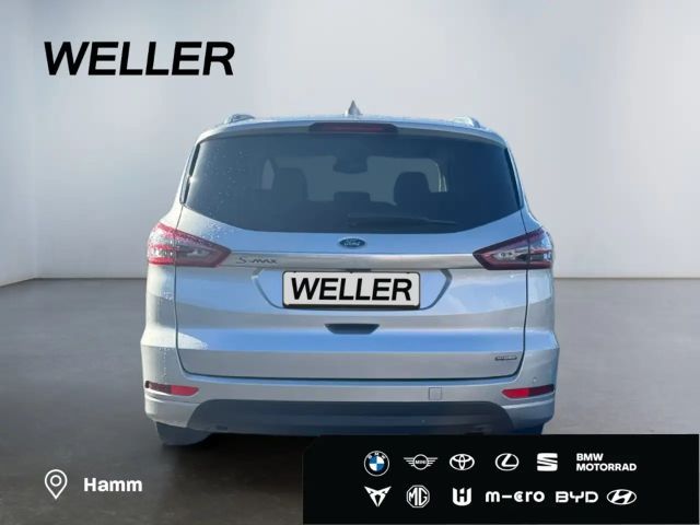 Ford S-Max Titanium