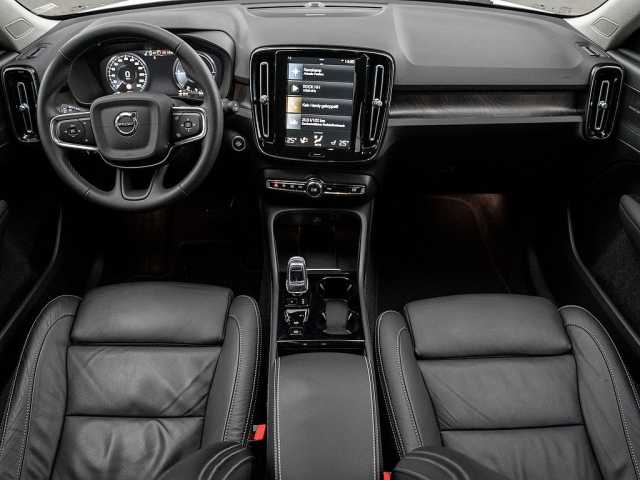 Volvo XC40 Dark Plus Recharge T5