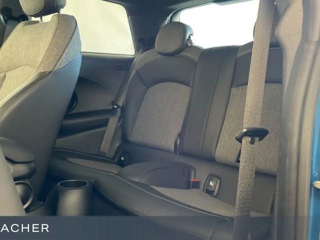 MINI One One Classic Trim PDC SHZ LED DAB KomftZ 16"LM