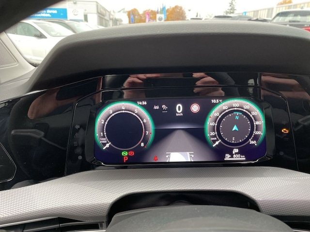 Volkswagen Golf DSG Style Variant