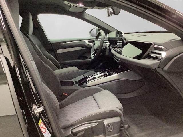 Audi A6 Avant Quattro S-Tronic