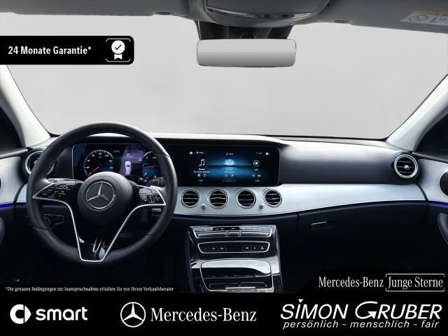 Mercedes-Benz E 220 AVANTGARDE