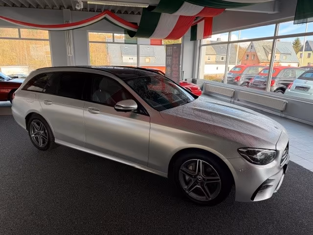 Mercedes-Benz E 300 E 300 de E 300 e Estate