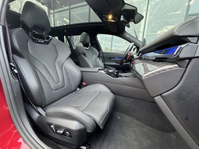 BMW M5 Touring  PANO AHK B&W DA-Prof 360° 0,5%