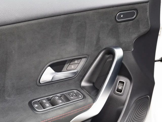 Mercedes-Benz A 250 A 250 e Hatchback