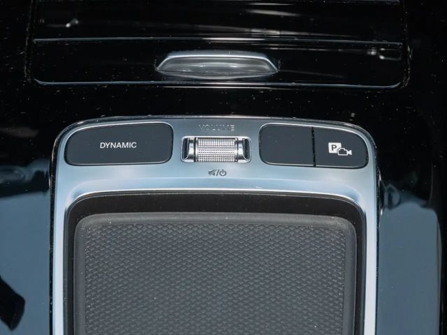 Mercedes-Benz A 200 Limousine Pano SpurW W-Paket S-Sitz LED