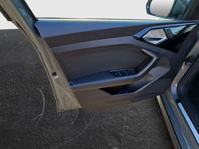 Audi A1 30 TFSI Allstreet S-Tronic