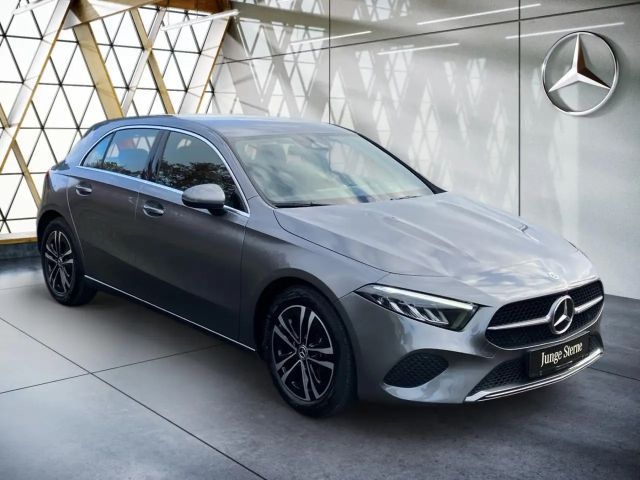 Mercedes-Benz A 200 Progressive