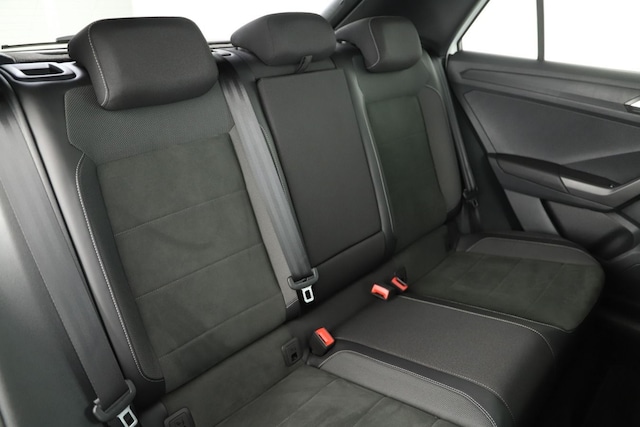 Volkswagen T-Roc 1.5 TSI DSG R-Line