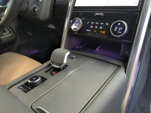 Land Rover Discovery D250 Dynamic HSE