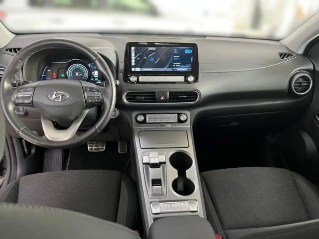 Hyundai Kona BATTERIEZERTIFIKAT+NAVI+WÄRMEPUMPE+APPLE/ANDROID+S