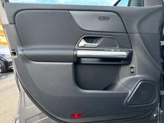 Mercedes-Benz GLA 220 4MATIC GLA 220 d