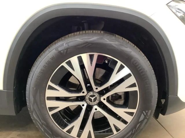 Mercedes-Benz GLA 180 Progressive