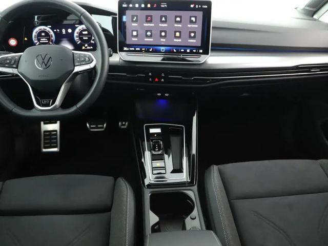 Volkswagen Golf 1.5 eTSI DSG Golf VIII IQ.Drive