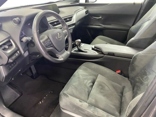 Lexus UX 250h Style Edition
