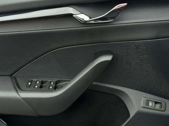 Skoda Octavia 1.4 TSI Ambition Combi iV