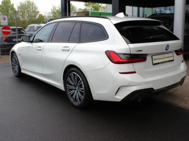 BMW 330 330e M-Sport Touring xDrive